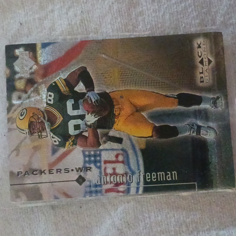 Donald driver  an Antonio freeman vintage Green bay packers football cards